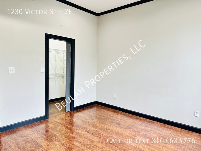 Building Photo - Newly Renovated 2BD/2BA in Walkable Soulard