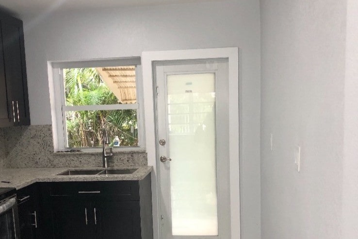 Building Photo - 634 SE 4th Pl