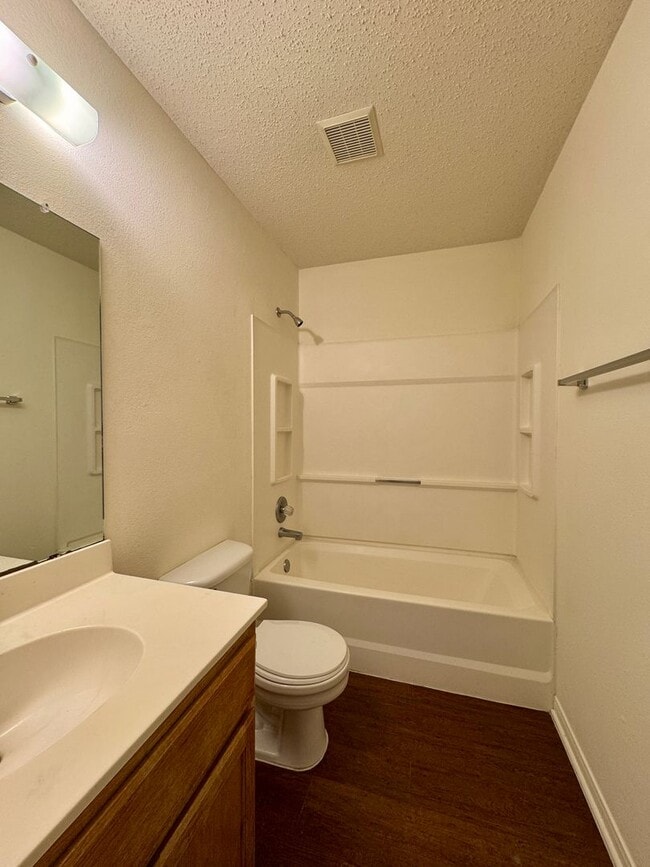 Building Photo - Duplex