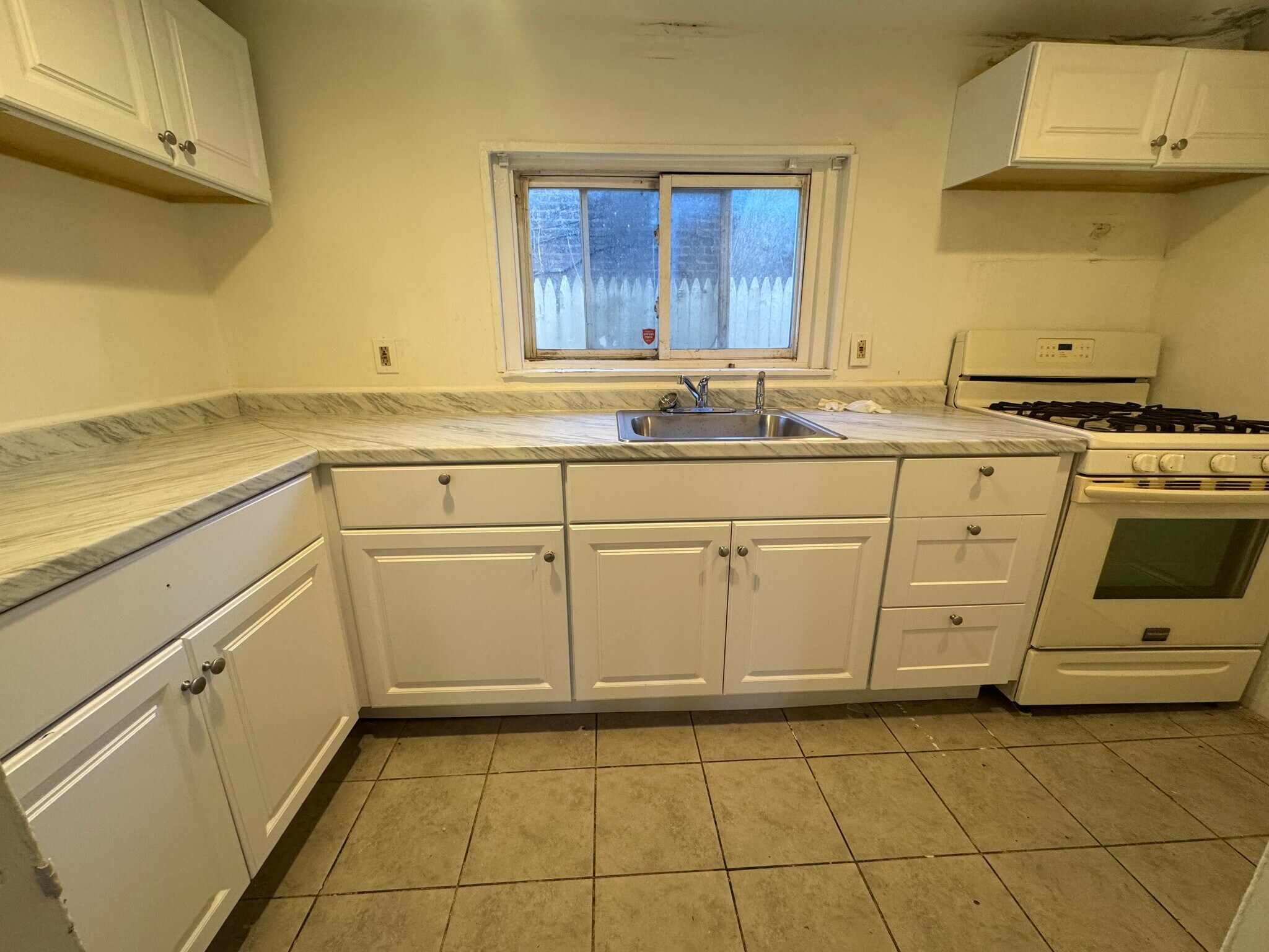 Building Photo - 3315 N 11th St