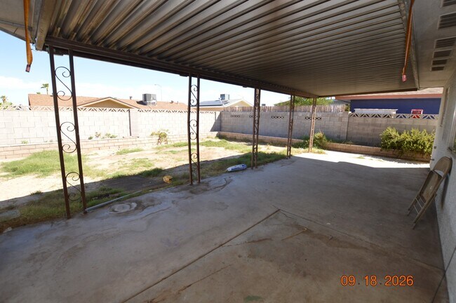 Building Photo - 617 Vincent Way