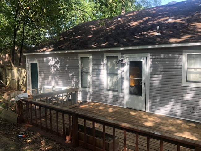 Building Photo - 3 Willow Oak Cove