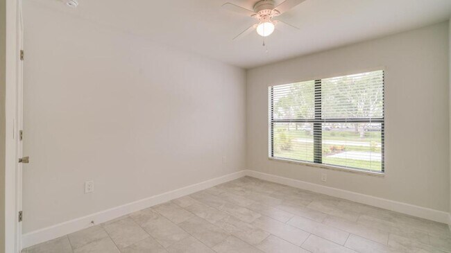 Building Photo - 4606 SW 8th Ct