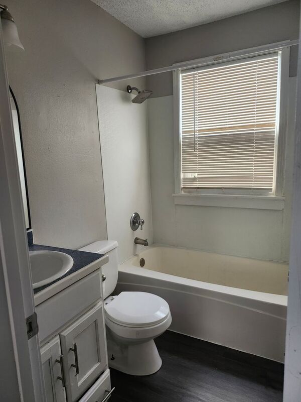 Building Photo - 1720 S Sterling Ave