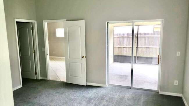 Building Photo - 12750 Sophiamarie Loop