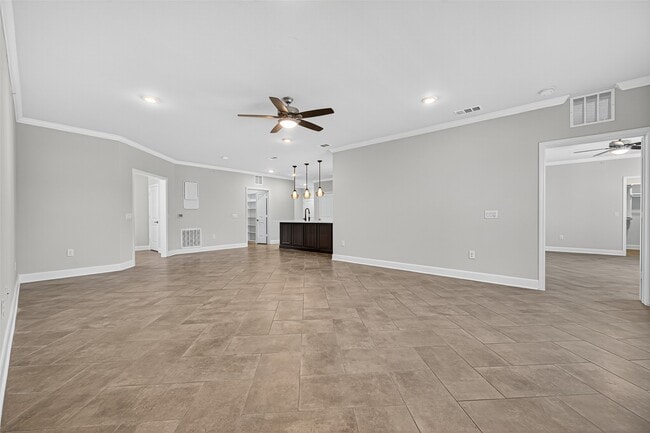 Building Photo - 6804 Westview Dr