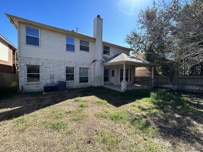Building Photo - 5 Bedrooms house at Roger Ranch ready to m...