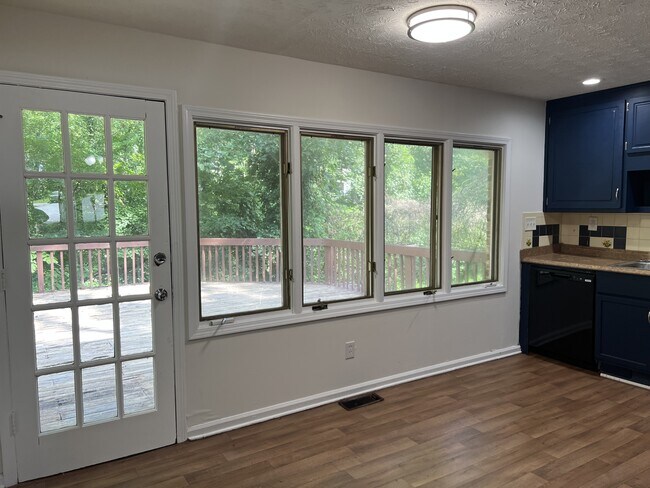 Building Photo - 4459 Colony E Dr