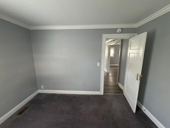 Building Photo - Walking distance to Downtown Kings Mountain, NC  =