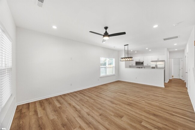 Building Photo - 13 Jamison St