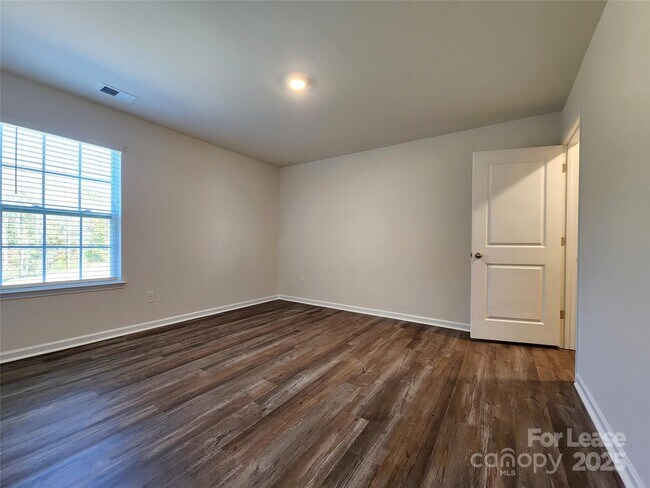 Building Photo - 2973 Sherrills Strm Dr