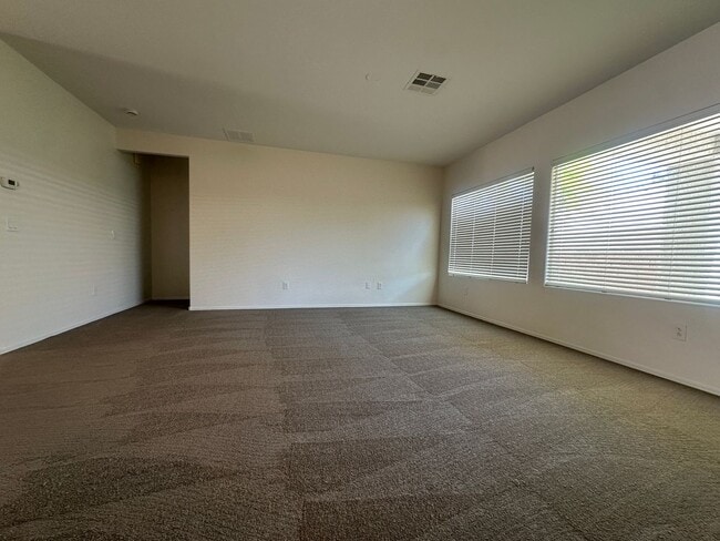 Building Photo - Sun City Aliante - 2 Bedroom and a Den - Great Floor Plan