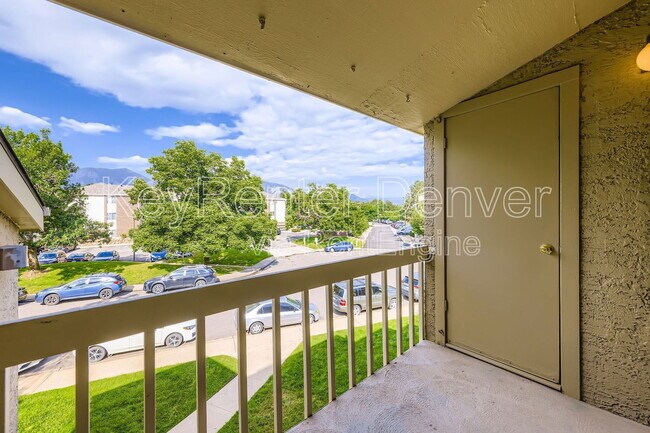 Building Photo - 20 S Boulder Cir