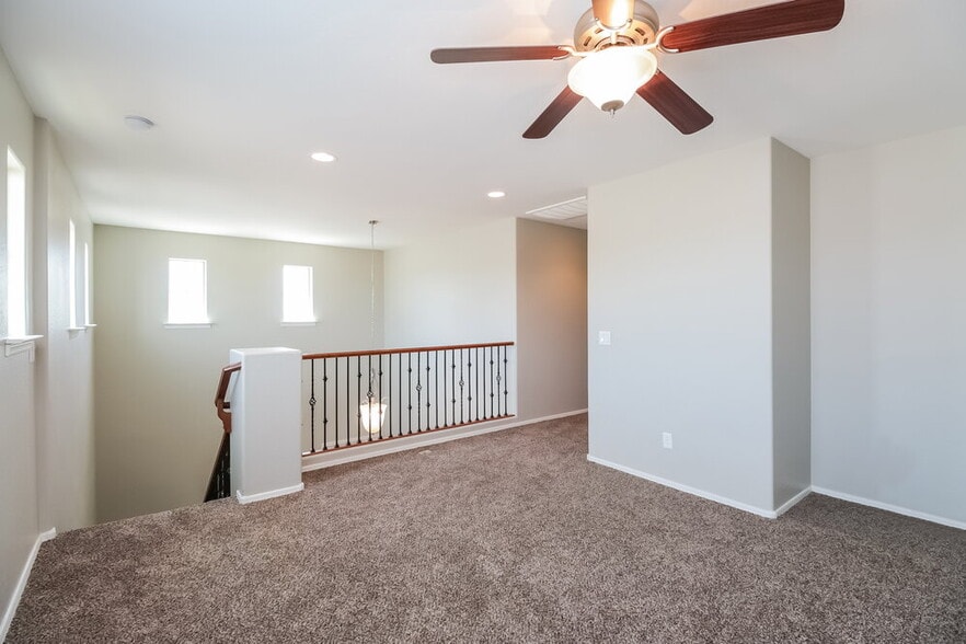 Building Photo - 4056 E Alamo St