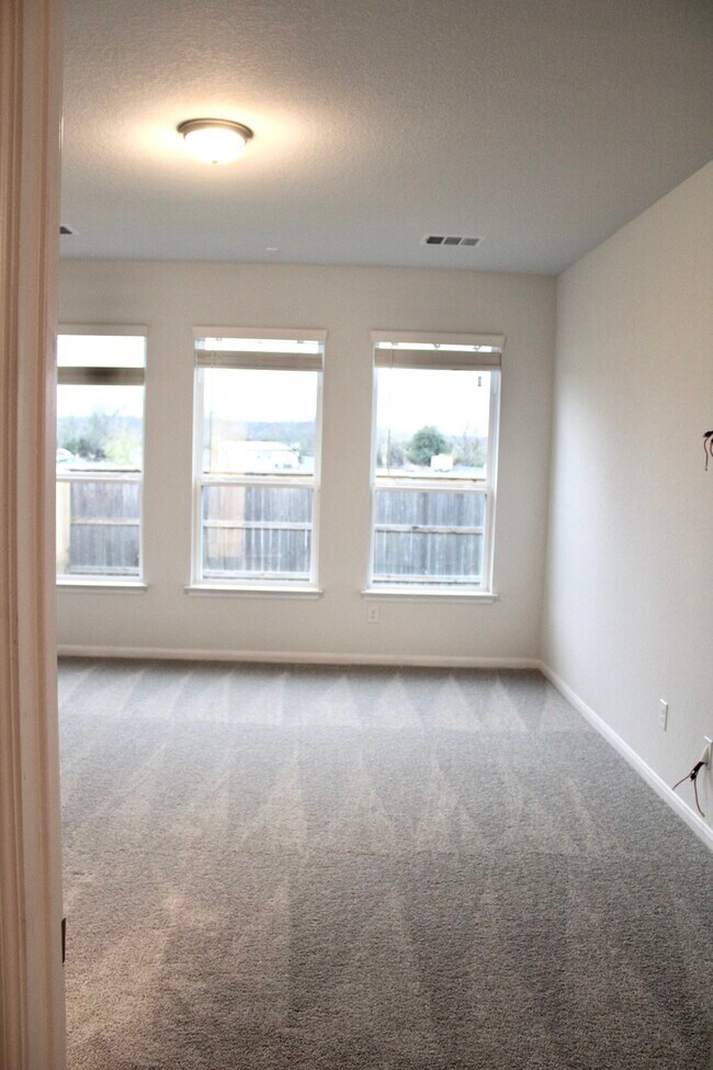 Building Photo - 949 Blue Oak Blvd