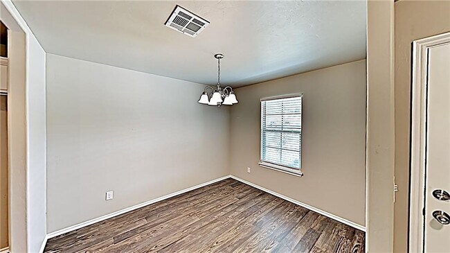 Building Photo - 123 St Charles Way