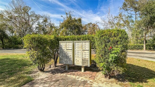 Building Photo - 9402 Charlesberg Dr