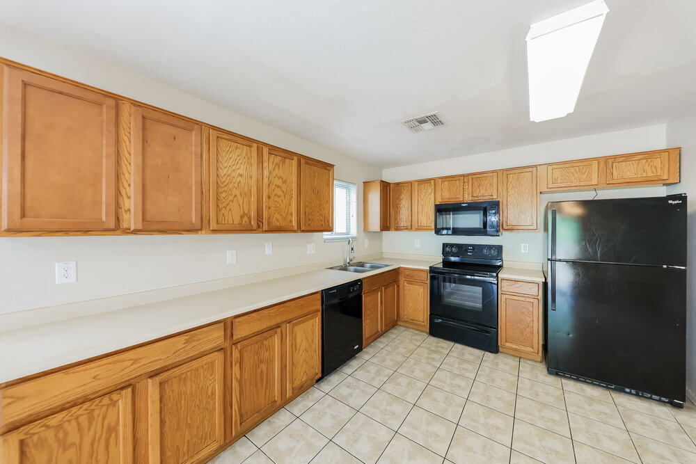 Building Photo - 7222 S 37th Dr