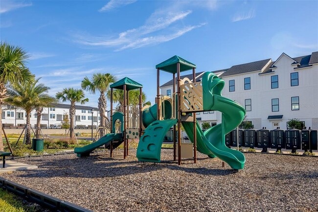 Building Photo - 15399 Hamlin Pk Dr