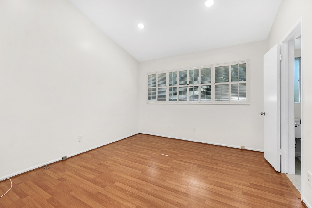 Building Photo - 4615 Arriba Dr