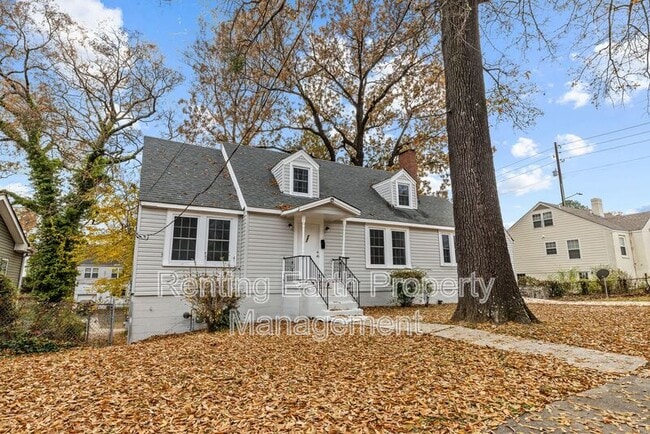 Building Photo - 741 9th Ave W