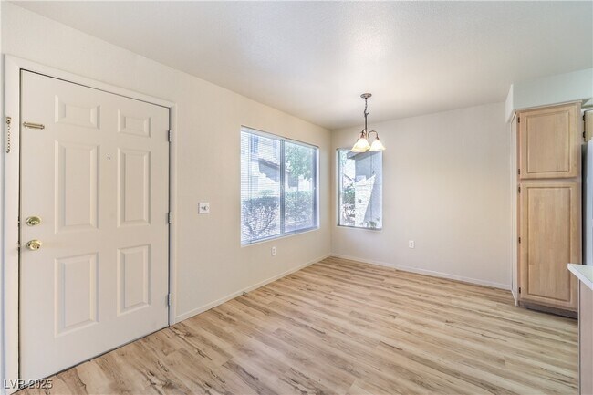 Building Photo - 5710 E Tropicana Ave
