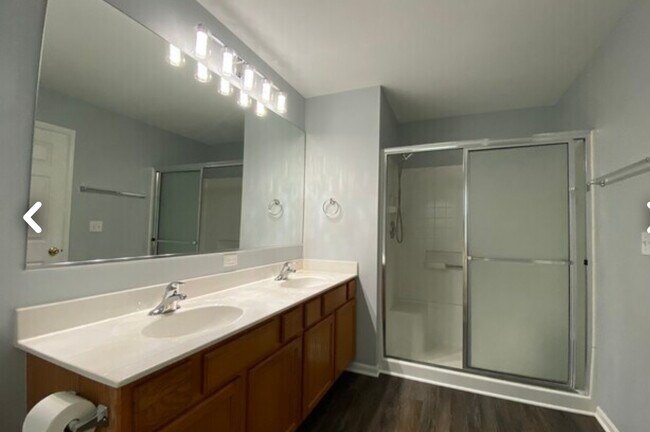 Building Photo - 5363 Danbury Cir