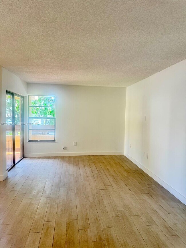 Building Photo - 9022 SW 123rd Ct