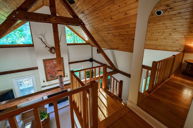 Building Photo - 45 Taconic Ave