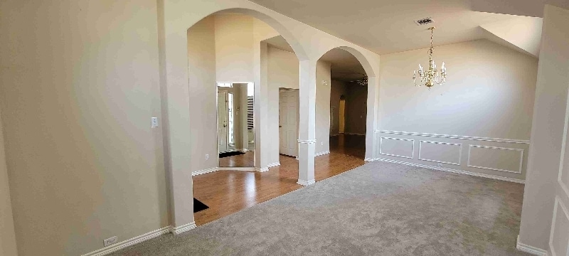 Building Photo - 9407 Vista Cir