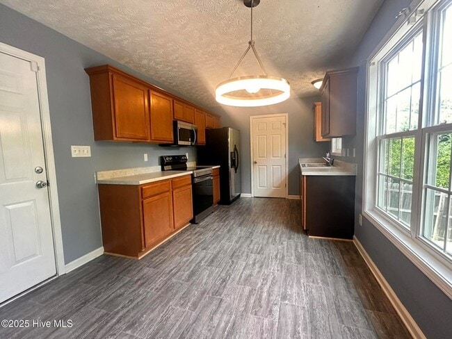 Building Photo - 2241 Stornoway Ct