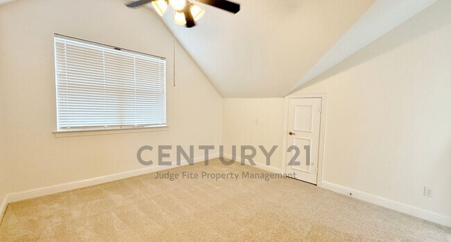 Building Photo - 4148 Grassmere Ln