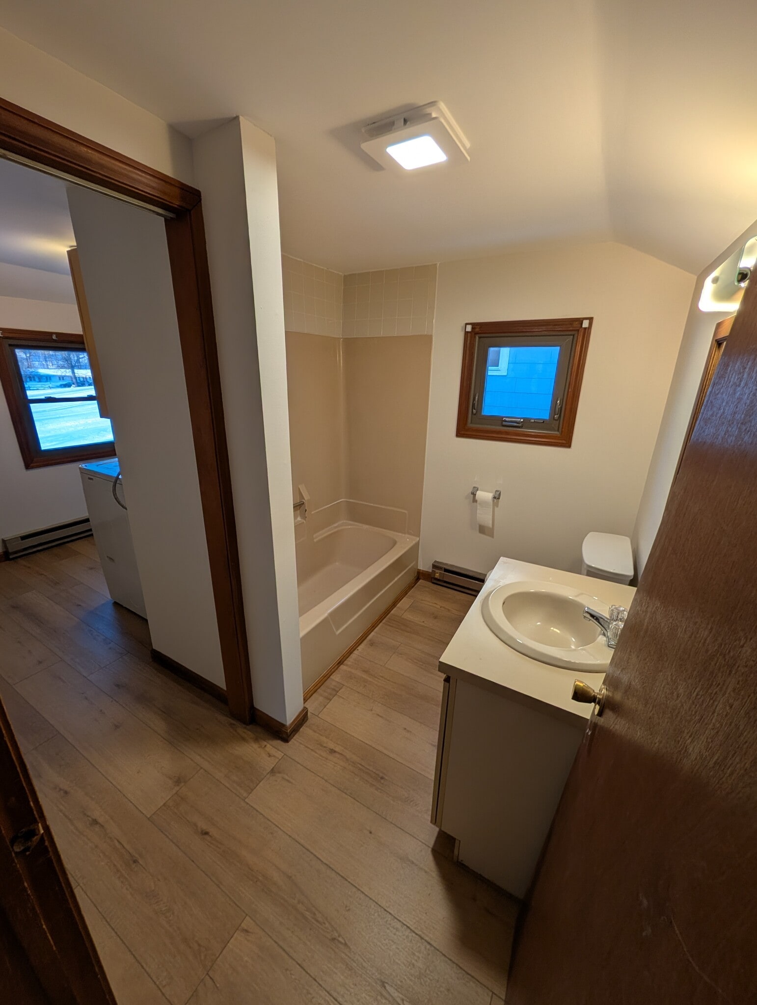 Building Photo - 28 Willow Plz