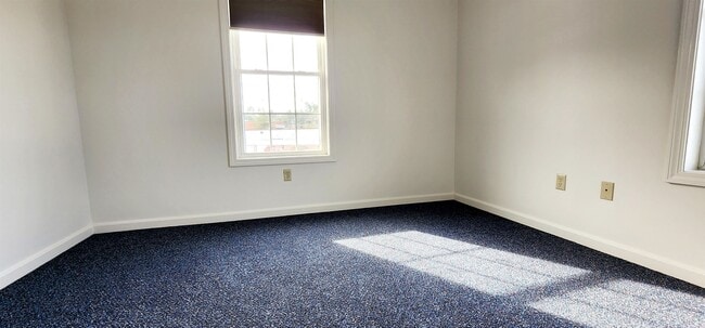 Building Photo - 2 Railroad Ave