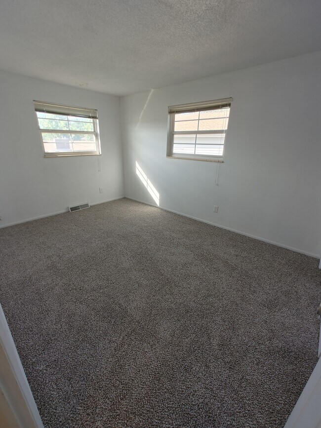 Building Photo - 8205 Ingalls Cir