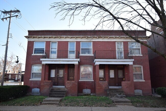 Primary Photo - 3500 Arsenal St