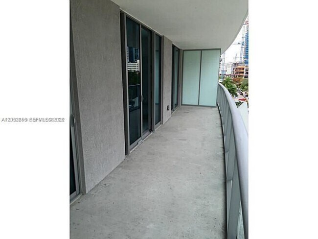 Building Photo - 1100 S Miami Ave