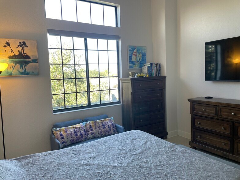 Building Photo - 6012 Yeats Manor Dr