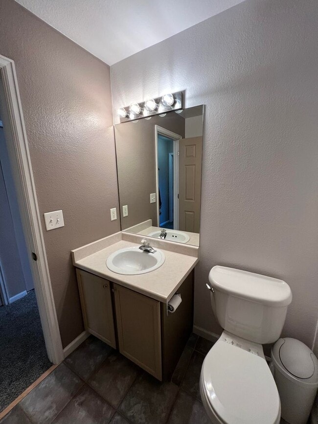 Building Photo - Beautiful 4 Bedroom Home In Wolf Creek Available in March!