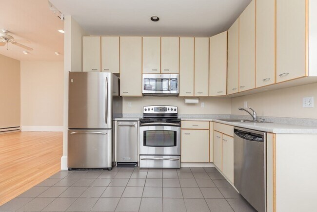 Building Photo - 40 Greenwich Park