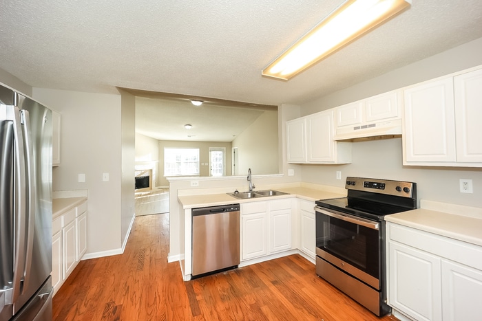 Building Photo - 7520 Old Chapel