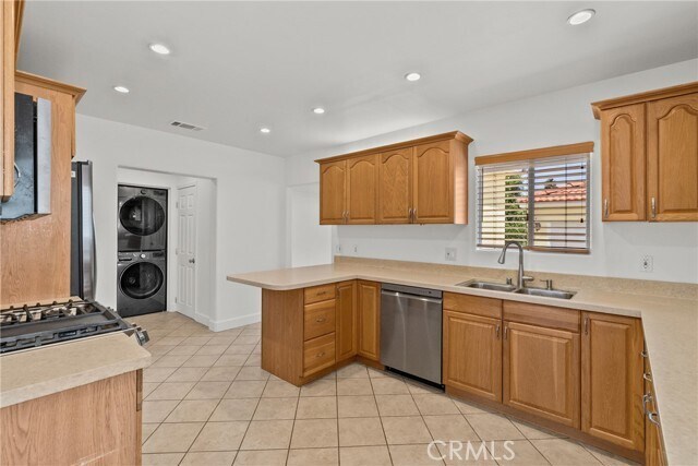 Building Photo - 5110 Petit Ave
