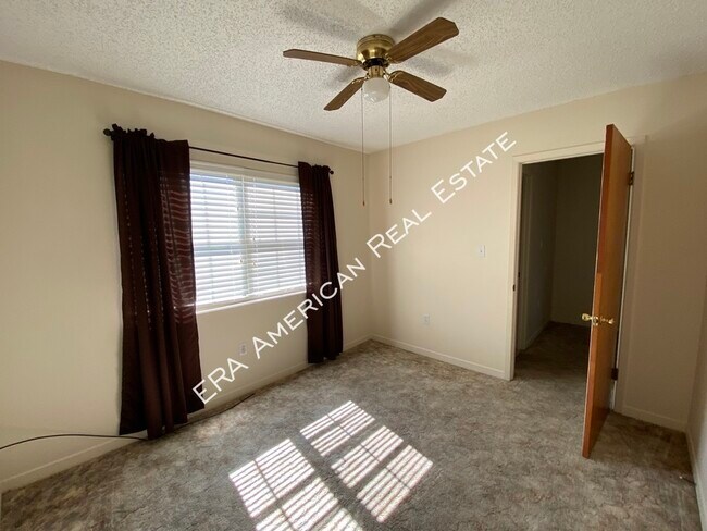 Building Photo - 230 Oxford Ct