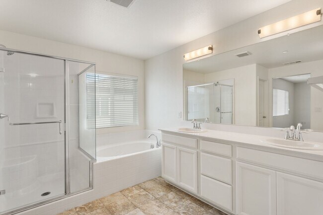 Building Photo - Gorgeous Home, One You Don't Want to Miss!