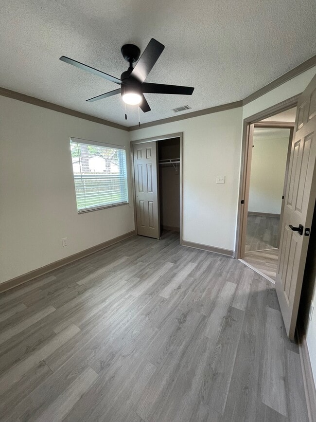 Building Photo - 660 Macduff Ln