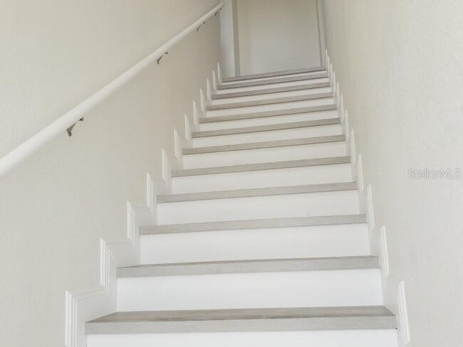 Building Photo - 240 West End Dr