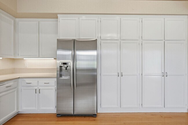 Building Photo - 4125 Fireside Ct