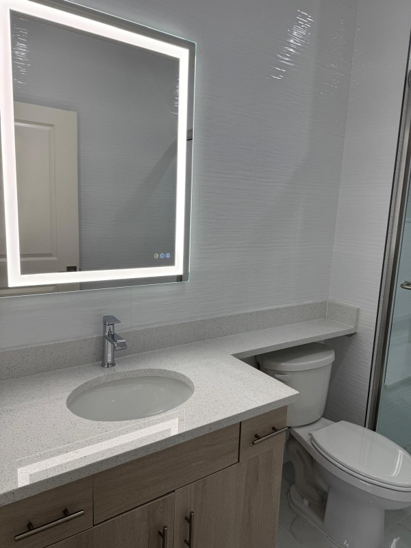 Building Photo - 580 North Ave