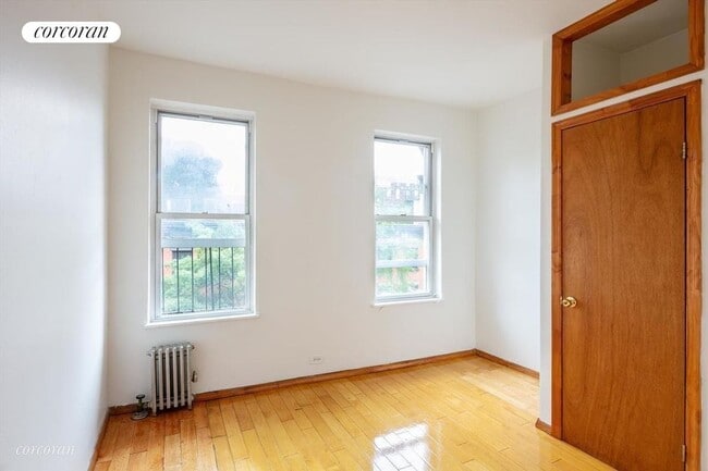 Primary Photo - 257 W 12th St