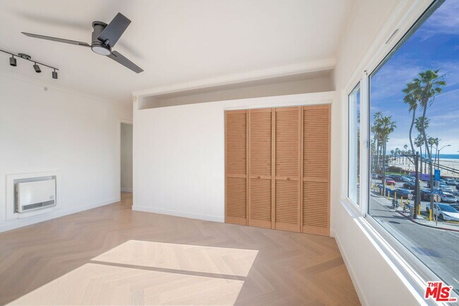 Building Photo - 1661 Appian Way